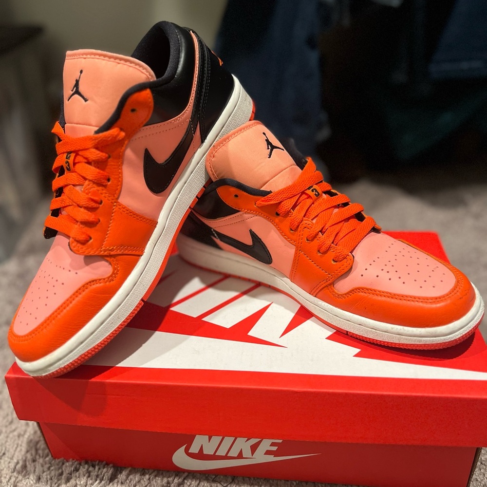Nike Air Jordan 1 SE Low Orange/Black